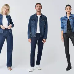 Trois mannequins présentent des looks avec un jean bleu foncé. Idées pour que mettre avec un jean bleu foncé femme : veste en jean, top blanc ou noir, pantalon enduit.