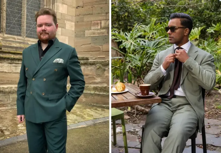 Deux hommes portent un costume vert. L'un, à gauche, est devant une église. L'autre, à droite, est assis à une table de café.