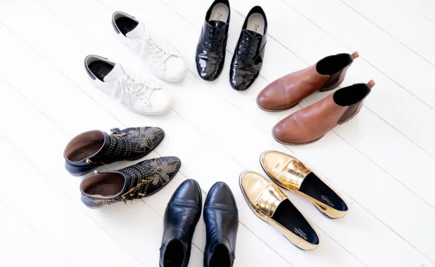 Chaussures essentielles - Bâtir une garde-robe stylée et durable