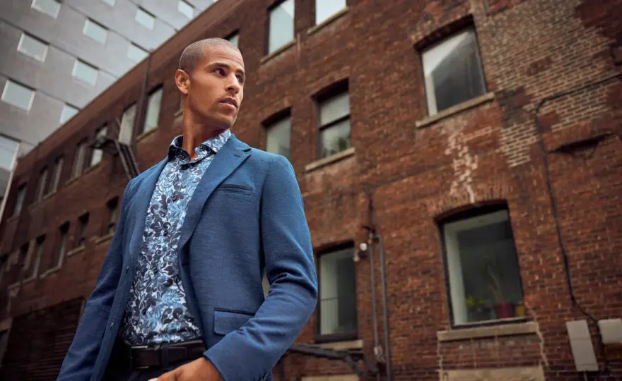 Bas au bureau - Le guide pour un look pro impeccable