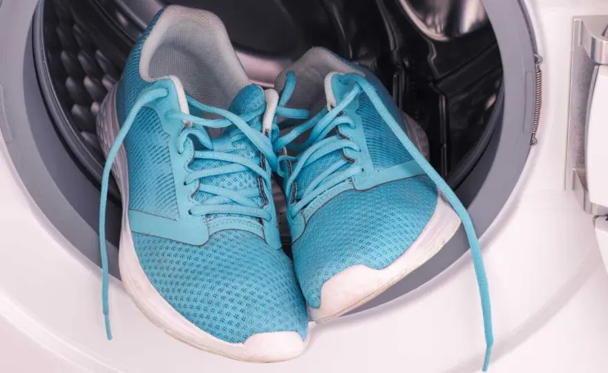 Chaussures en cuir - Pourquoi le lave-linge est une mauvaise idée ?