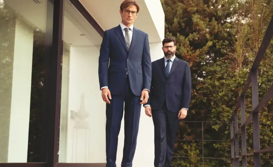 Costume sans chaussettes visibles - Le guide pour un style réussi