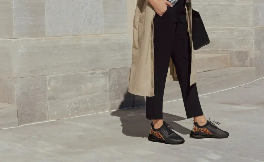 Chaussures avec une combinaison noire - Le guide ultime