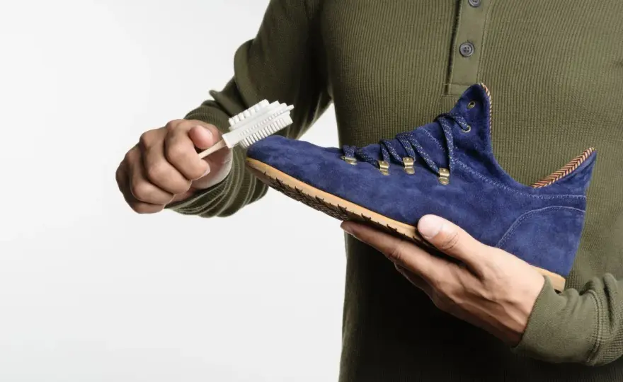 Entretien du daim - Guide complet pour des chaussures impeccables